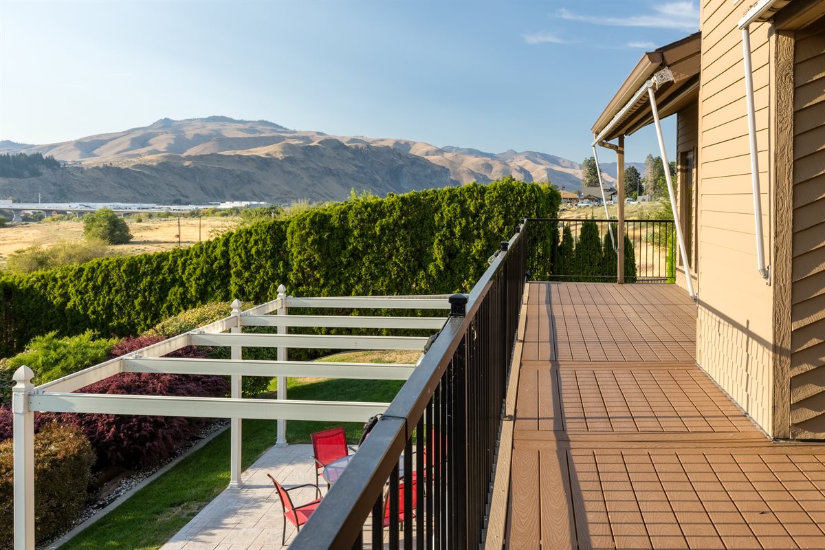 Sunny deck overlooking the valley